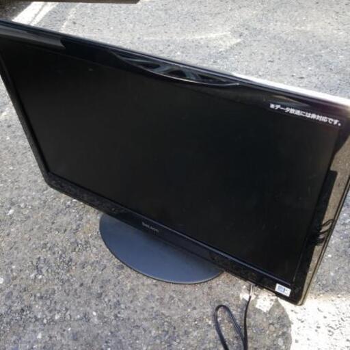 中古22型BeLson製地デジ液晶テレビ、リモコン付き！