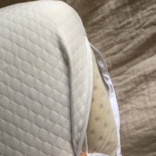 ニトリ  寝返りがしやすい枕　ウレタンフォーム　柔らかめの画像