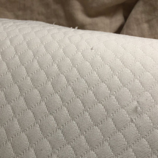 ニトリ  寝返りがしやすい枕　ウレタンフォーム　柔らかめの画像