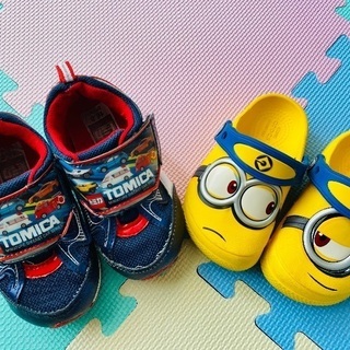 16cmのcrocs＆トミカ靴