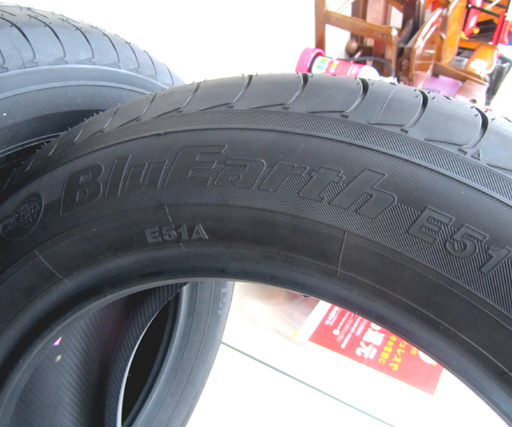 美品 夏タイヤ 4本セット ヨコハマ ブルーアース 225/60R17 99H 2019年製 ☆ PayPay(ペイペイ)決済可能 ☆