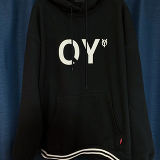 OY (オーワイ)パーカー　フード付きトレーナー