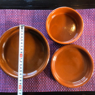 アヒージョの器の画像