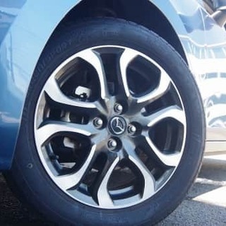 マツダの人気のコンパクトカーデミオ💛の画像