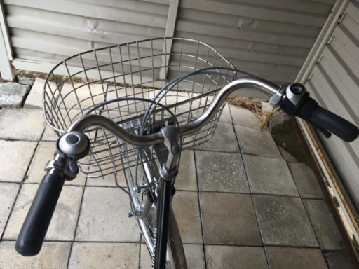 【値下げ】ママチャリ　自転車　ほぼ新品　26インチ　黒　3段変速　荷台付き　ドレスガード付き　札幌市　厚別