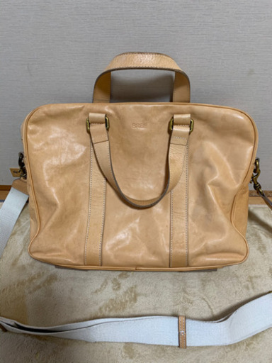 BREEのバッグ2点
