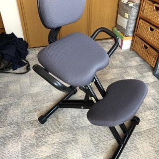 背筋矯正椅子の画像