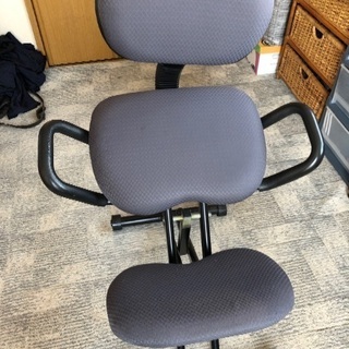 背筋矯正椅子の画像