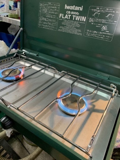 イワタニ　FLAT TWIN CB-8000F 中古