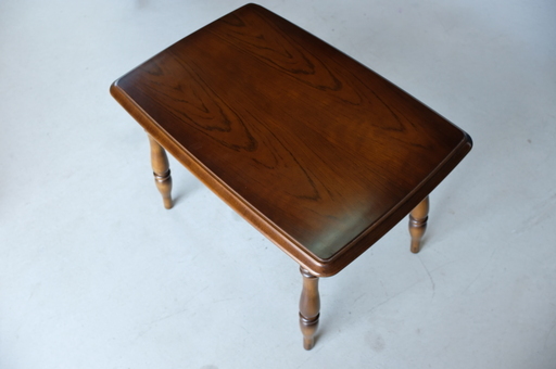 カリモク コーヒーテーブル