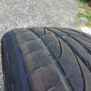 215/40/R18 PinsoTyres 1本中古タイヤの画像