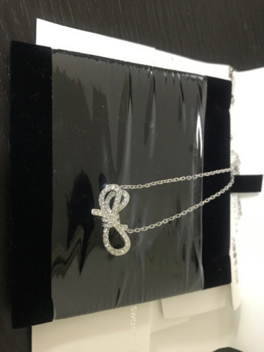 スワロフスキー　ネックレス