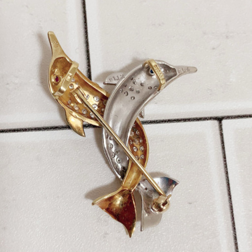 初回特価‼︎メレダイヤ1.12ct コンビドルフィンブローチ