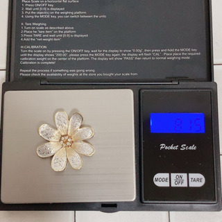 初回特価‼︎ K18 6Pダイヤ 花ブローチ