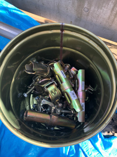 単管パイプ、クランプ