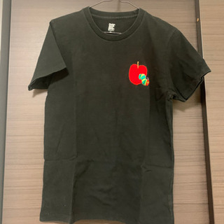 はらぺこあおむしのTシャツ