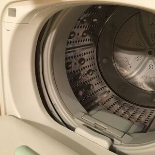 女性使用 東芝製 洗濯機 09年製 5Kgの画像