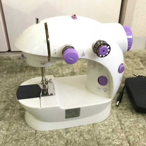 コンパクト ミシン　動作確認済　フットペダル　手動スイッチつき