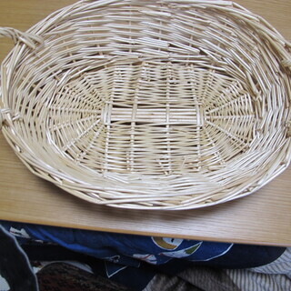 【お取引中】果物かご　W36cm × 26cm × H10cm