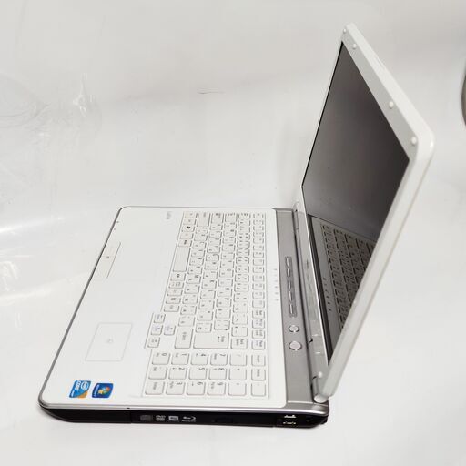 ノートパソコン譲ります。即使える メモリ4G/SSD120G/Core i5/Win10/ブルーレイ/オフィス/無線 