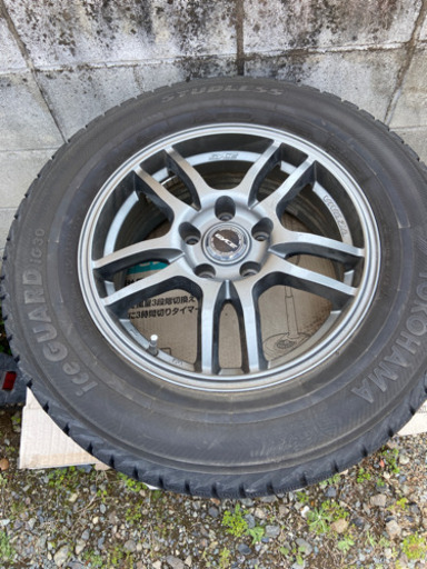 16インチYOKOHAMAスタッドレス