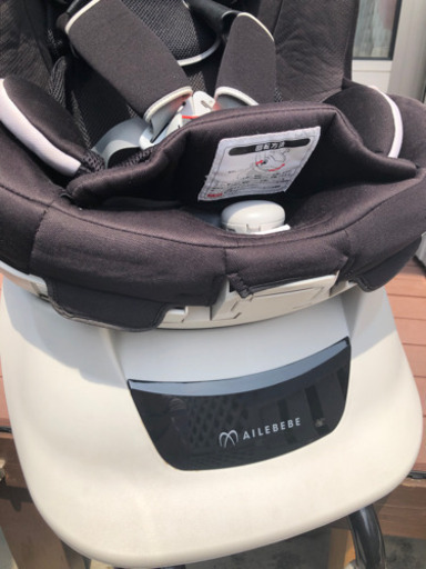 美品 エールベベ チャイルドシート 360度回転 新生児パット付き