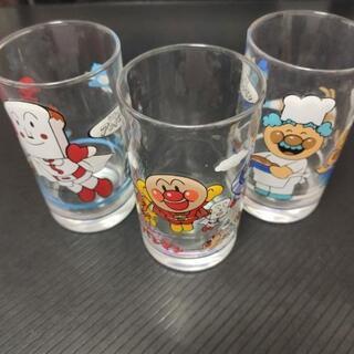 アンパンマン　コップ3個の画像