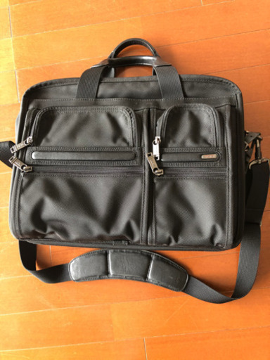 TUMI ビジネスバッグ