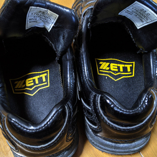 ZETT 少年野球スパイクシューズ23cm＋靴下の画像