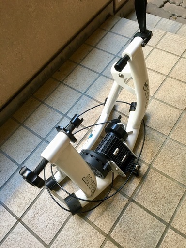 値下げ！♪　美品 Giant サイクルトレーナー  サイクルローラー　シマノ  運動強度調節可 メタボ 運動不足 自粛でも免疫力鍛えましょう！