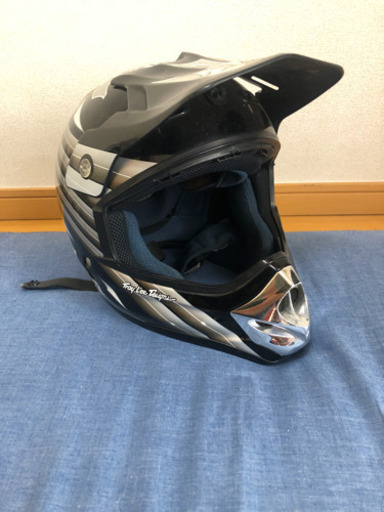 オフロードヘルメット