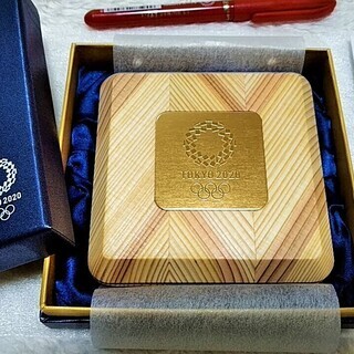 ★★未開封品!!「東京2020オリンピック」記念貨幣 ・1万円金貨・第3次「 勝利と栄光と心技体」★★の画像