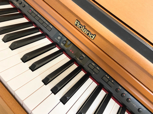 電子ピアノ　Roland HP203  美品‼︎