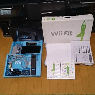 wii本体クロ＋wiiバランスボードセット(ソフト2本付)
