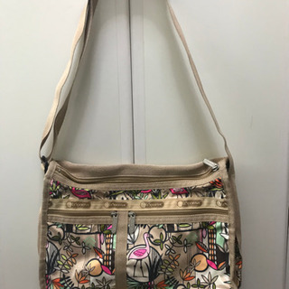 ショルダーバッグ　lesportsac