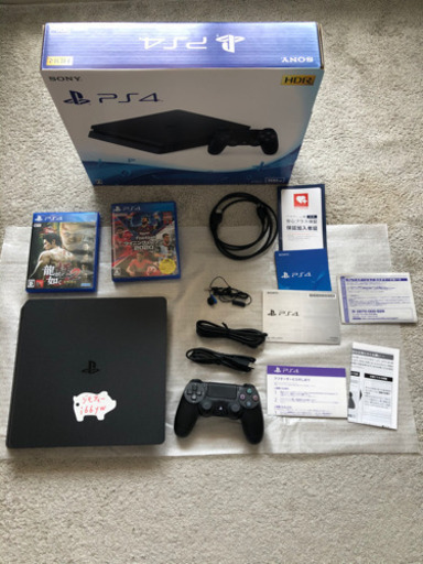 【美品！保証書あり(３年間)！現行品！ソフト２本付き】PS4　ジェット・ブラック 500GB (CUH-2200AB01)