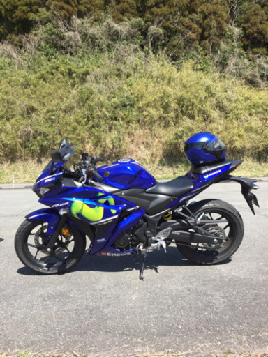 YAMAHA ヤマハ　YZF-R25 モビスターエディション