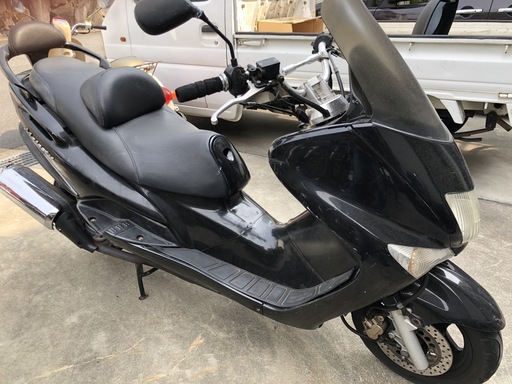 ボロい　マジェスティ125　とりあえずエンジンかかりますが　部品取り　キャブ車