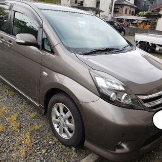 アイシス　プラタナ（最上位グレード）