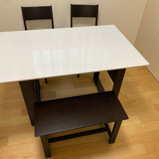 伸長式ダイニングテーブル　最大4人掛け　ニトリの画像