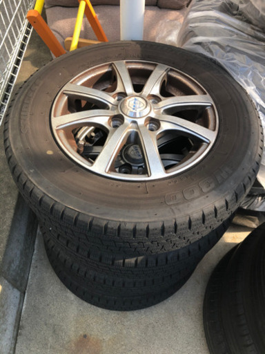 スタッドレス　145r12 タイヤ、ホイール付き4本セット