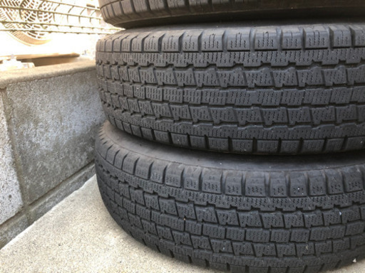 スタッドレス　145r12 タイヤ、ホイール付き4本セット