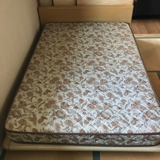 【あげます】セミダブルベッドの画像