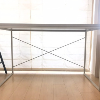 在宅ワーク　パソコンデスク オフィスデスクの画像