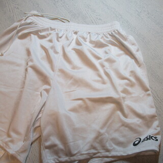 サッカーパンツ　アシックス成人用Mサイズ