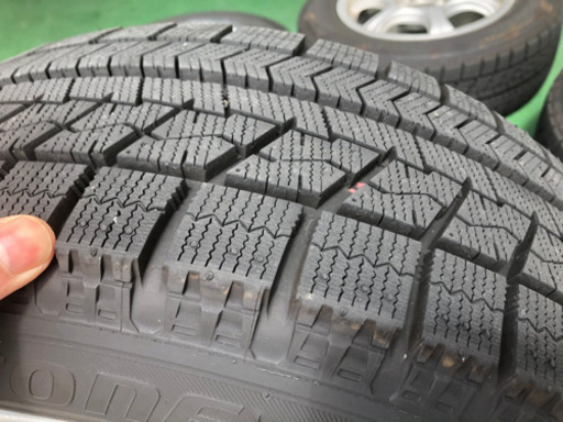 スタッドレスタイヤ　ブリザックVRX   2019年製