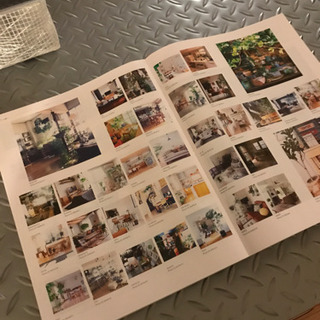 値下げしました❗️本　10000人の暮らし　の画像