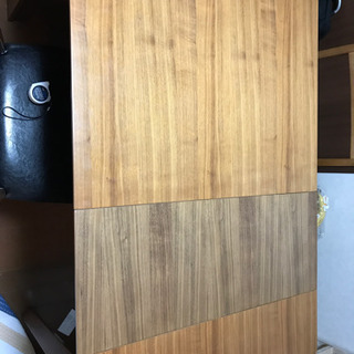 ダイニングテーブル（椅子2つ付き）の画像