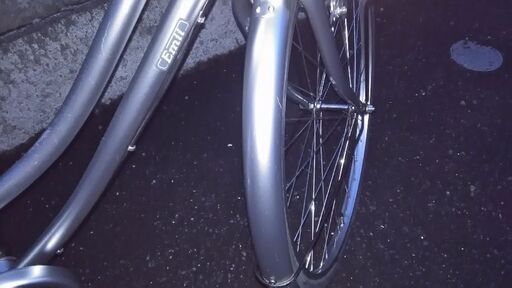 《商談成立しました》《市内配達無料》中古車　27インチ　シルバー　６段切り替え