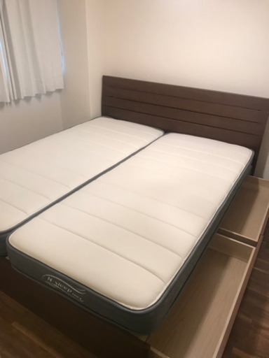 商談中　クイーンベッド　フレーム　セット　未使用　ニトリ